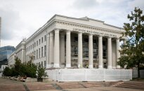 M. Mažvydo biblioteka skelbia laimėjusi teisme ginčą dėl baldų pirkimo