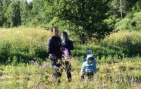 Adutiškio pasieniečiai neleido afganistaniečių šeimai įžengti į Lietuvą