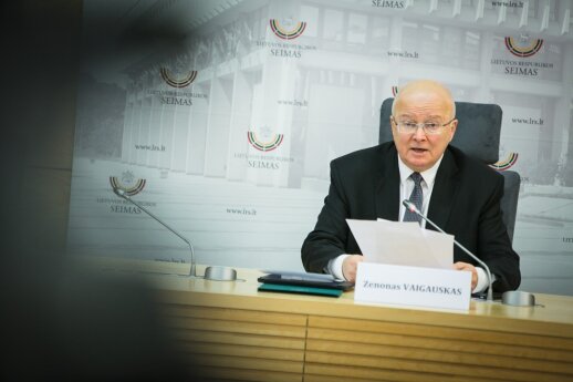 VRK tarė savo žodį: K. Komskis pašalintas iš Seimo