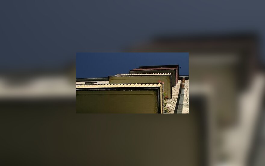 Iškrito iš 15-o aukšto ir liko gyvas