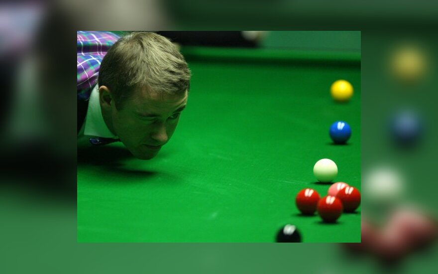 Pasirodymą angliškojo biliardo „Welsh Open“ turnyre baigė S.Hendry ir D.Junhui