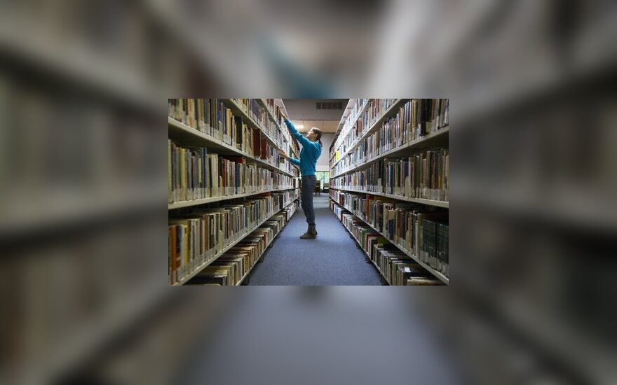 Istorijos lobynus graužia nerimas