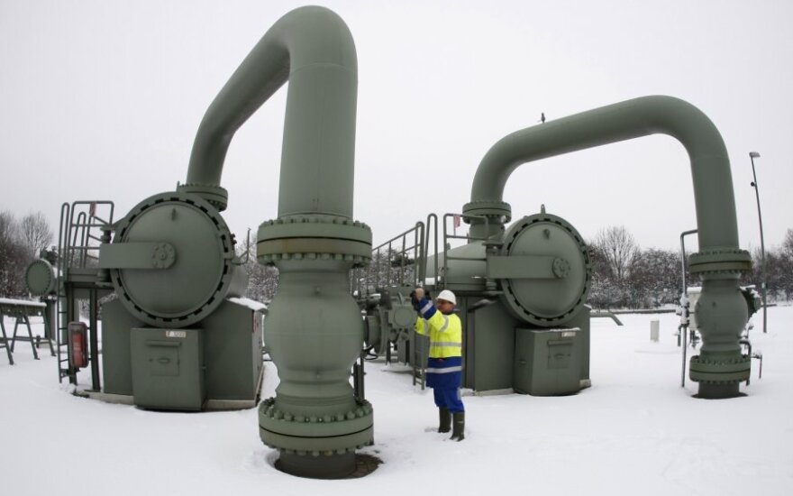 Dujos, Gazprom, dujotiekis