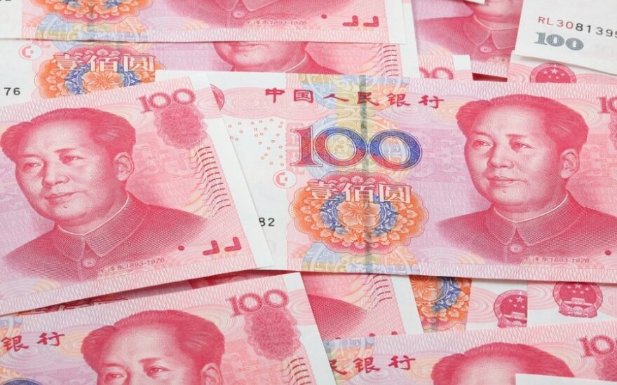 Власти Китая ввели новые ограничения на покупку валюты