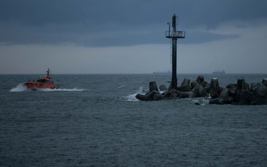 В Клайпедском порту из-за шторма ограничено судоходство