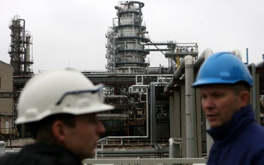 НПЗ в Литве отказался от двух танкеров с загрязненной российской нефтью
