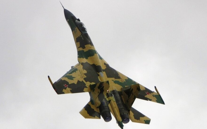 Ore - naikintuvo Su-35 pasirodymas