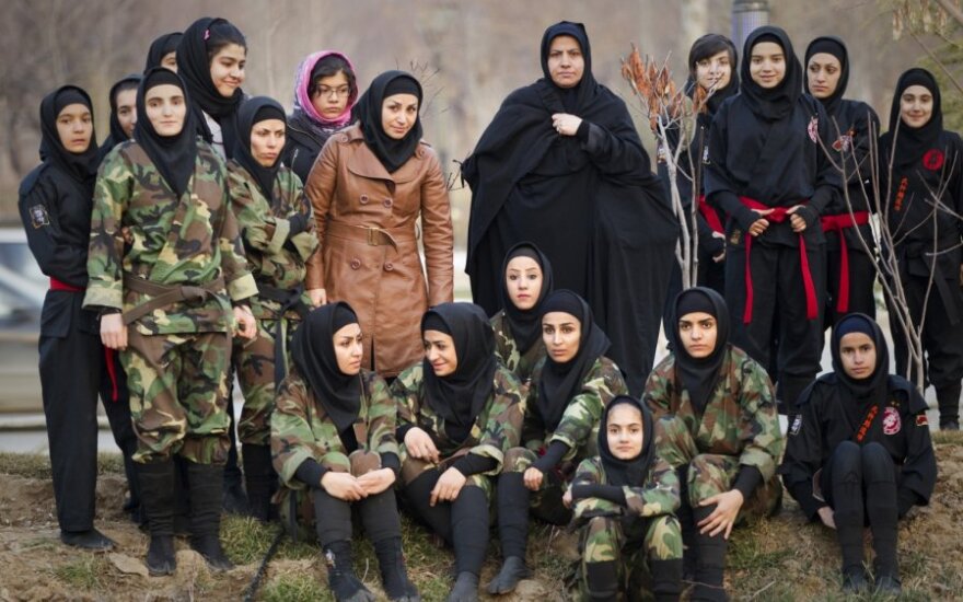 В Иране появился женский отряд из 3500 ниндзя