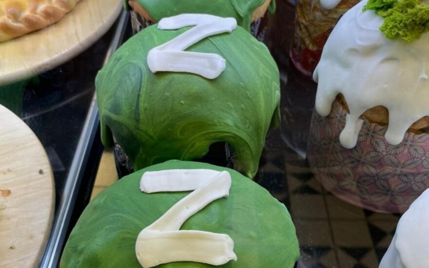 Rusijoje artėjant stačiatikių Velykoms kepami pyragai su Z raide