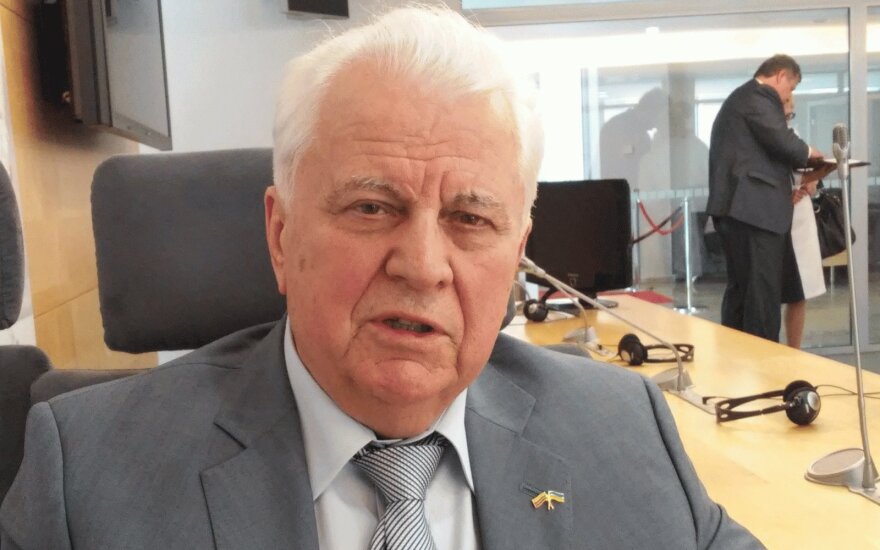 Кравчук заявил, что Россия уже втянула Крым в свою орбиту