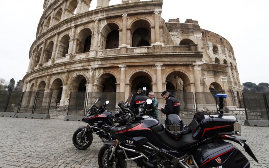 Власти Италии объявили "чрезвычайное экономическое положение" до 3 апреля