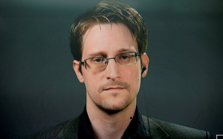  Edwardas Snowdenas