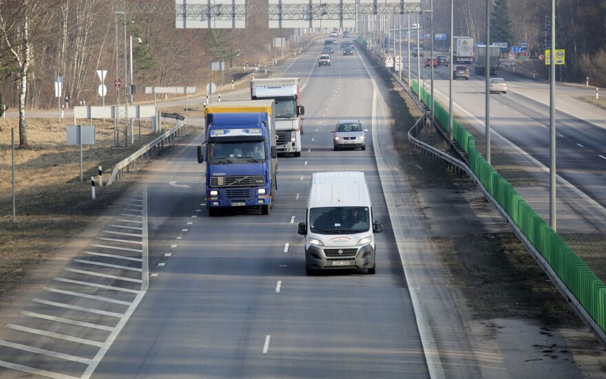 На магистрали Вильнюс-Каунас грядут перемены: разрешат скорость до 130 км/ч