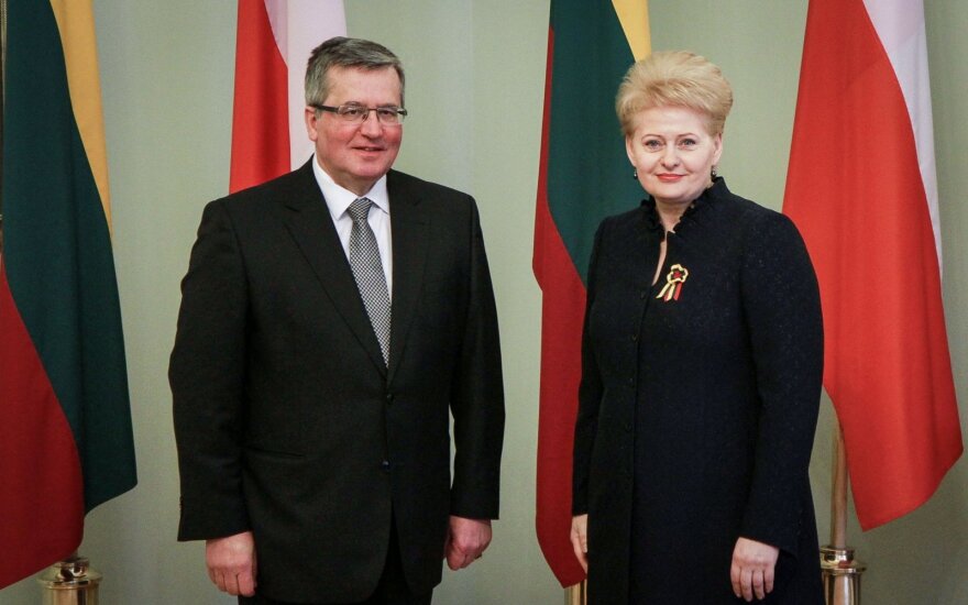 Komorowski: W obliczu rosyjskiej agresji Litwa i Polska powinny wzmacniać siły obronne