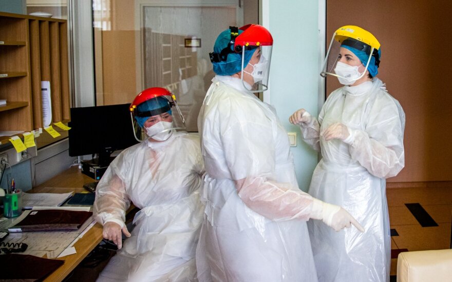 Пять из семи новых случаев коронавируса в Литве - привозные