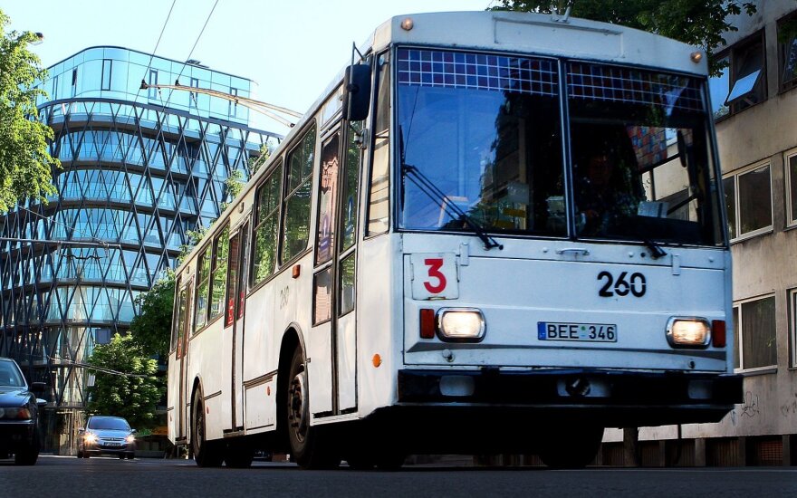 В Каунасе водители смогут бесплатно проехаться на общественном транспорте