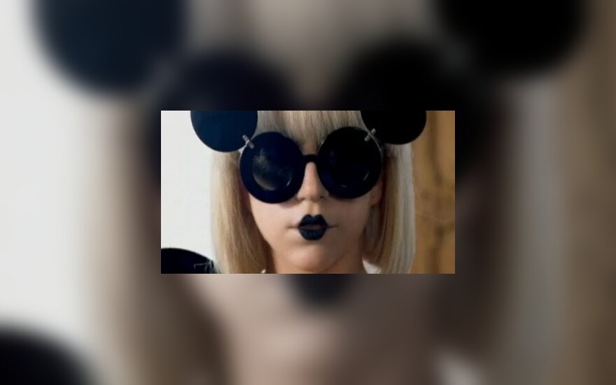 Смотреть Резиновая Lady GaGa стала лидером продаж в секс-шопах видео Смотреть Резиновая Lady GaGa стала лидером продаж в секс-шопах видео