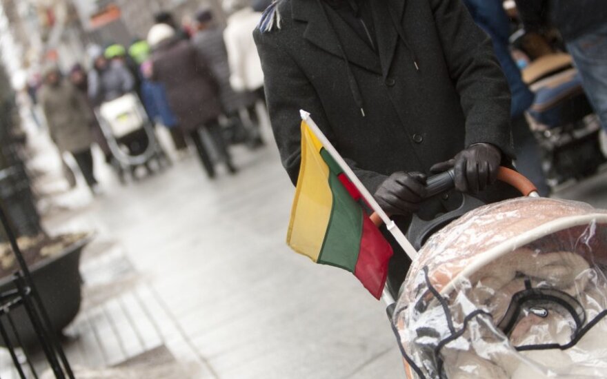Почему мы забываем, что первой независимость Литвы признала Молдова?