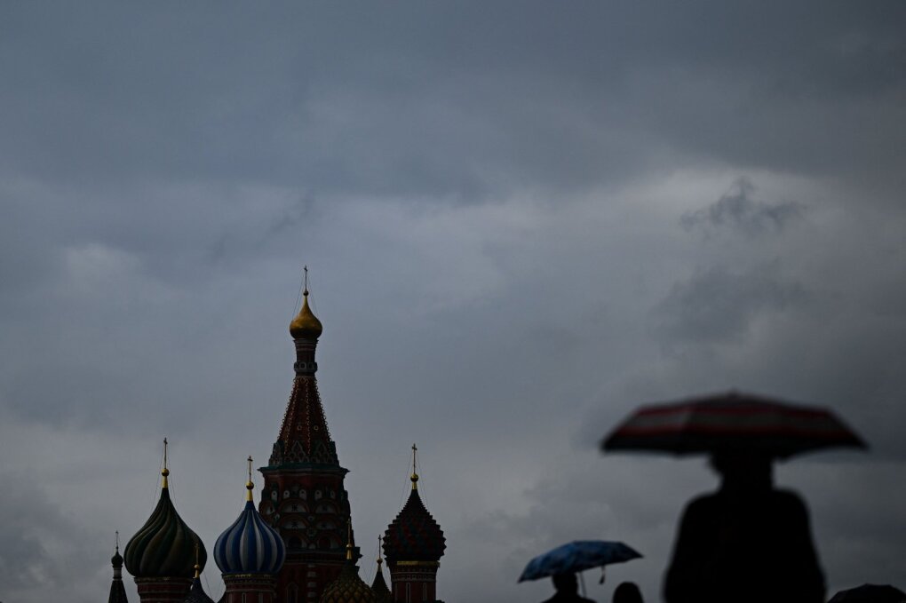 Tylėjimas apie karą – kaip pasipriešinimas: kodėl Kremlius ieško išdavikų rusų kultūroje?