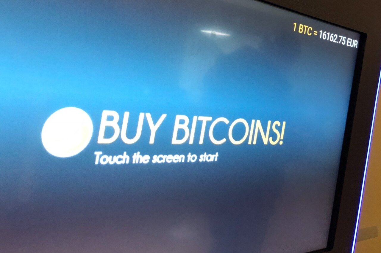 uždirbti pinigus iš kompiuterio internete investuok į bitkoiną.