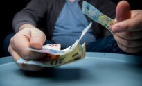 Dvejetainiai variantai žvakių darbas - Uždirbti bitcoin kas
