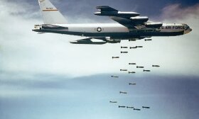 Bombonešis B-52 virš Vietnamo