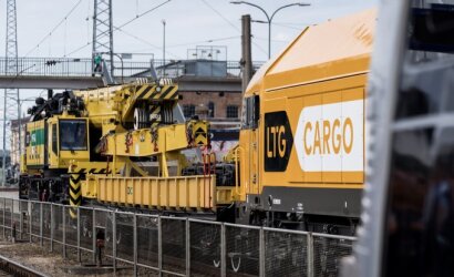 „LTG Cargo“ sustabdė platforminių vagonų nuomą Rusijoje ir Baltarusijoje