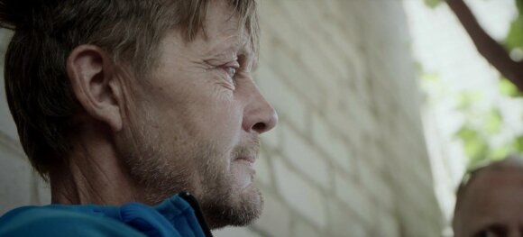 "Миллионеры на бумаге": эмигрантами из Литвы воспользовались аферисты