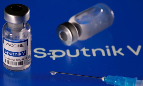 While Lithuanians queue up for vaccinations, Russians don't even want to get vaccinated with Sputnik