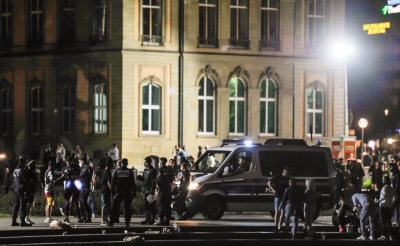 In Stuttgart, an aggressive crowd clashed with police officers.