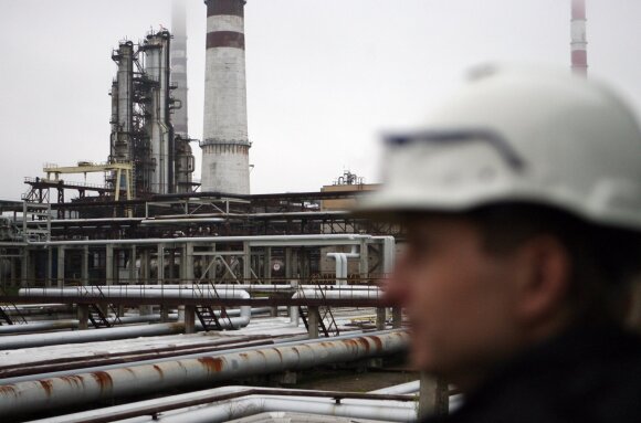 Dujų krizė neaplenks Lietuvos pramonės milžinų: kritiniu atveju vienai grėstų ir gamybos stabdymas