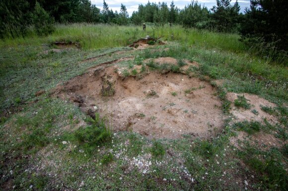 Abandoned repository possibly excavated by 