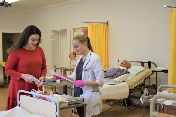 Šiaulių valstybinėje kolegijoje ruošiami slaugos specialistai