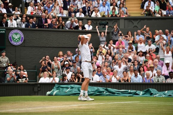   Wimbledon Semifinal: 102 [19659005] It is interesting that the same J. Isner has the record of the longest tennis match: here at Wimbledon, in 2010, he, with the Frenchman Nicoli Mahut, shot at least 11 hours and 5 minutes. By the way, then the American won - 6: 4, 3: 6, 6: 7 (7: 9), 7: 6 (7: 3), 70:68. </p>
<p>  In 2017, US Open finalist, K. Anderson, will win the Wimbledon final Sunday with the winner of the Spanish Rafael Nadal (ATP 1) and Serbian Novak Djokovic (ATP 21) . They will probably finish their Saturday night with a first semifinalist record. </p>
<p>  Under no circumstances will any of the Grand Slam titles in his collection be considered a favorite K. Anderson in the final will not be considered a favorite: winner of the 17 most successful tournaments, Nadal Wimbledon triumphed </p>
<blockquote clbad=