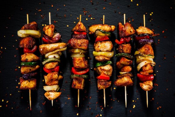 How not to spoil: Find out how long it takes to grill shashlik and steak and how much fruit and vegetables