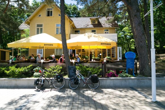 Didžkukuliai and cold beets in Palanga