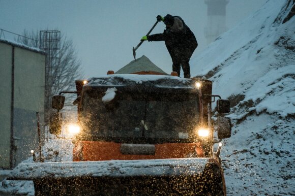 Grinda warned that the small streets of the capital will have to wait for the snow to clear