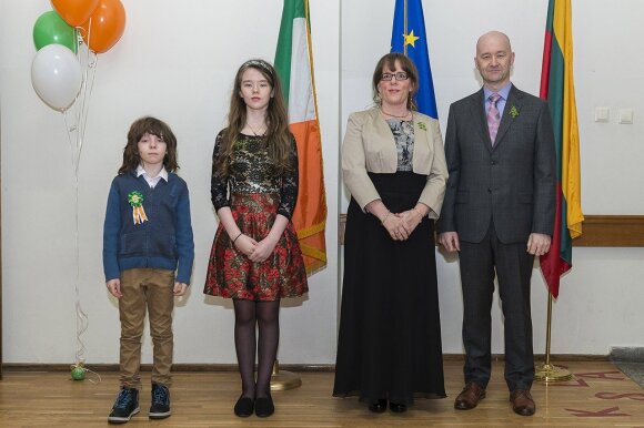 Irish Ambassador David Noonan and Mrs. Cliodhna Noonan and family