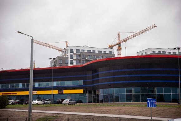 The development of one of Vilnius' most popular residential districts infuriates residents: Larger apartment complexes are emerging