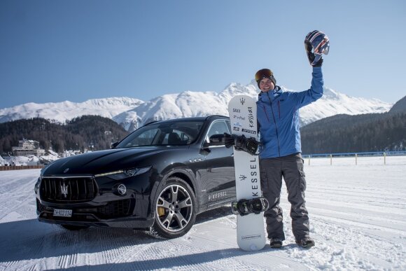„Maserati Levante“ tempiamas snieglentininkas Jamie Barrow pasiekė Gineso greičio rekordą