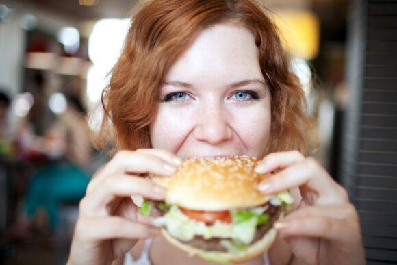 10 priežasčių, kodėl nuolat jaučiate alkį