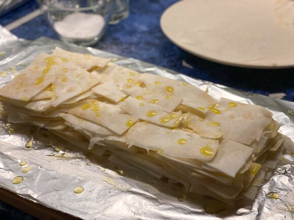 Celery root with cheese sauce and black pepper according to Martynas Praškevičius