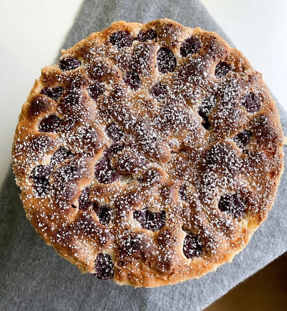 Traditional family apple pie