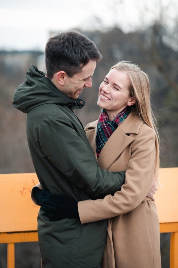 The renowned political scientist Linas Kojala married his beloved in the heart of the capital: the couple put together a special book