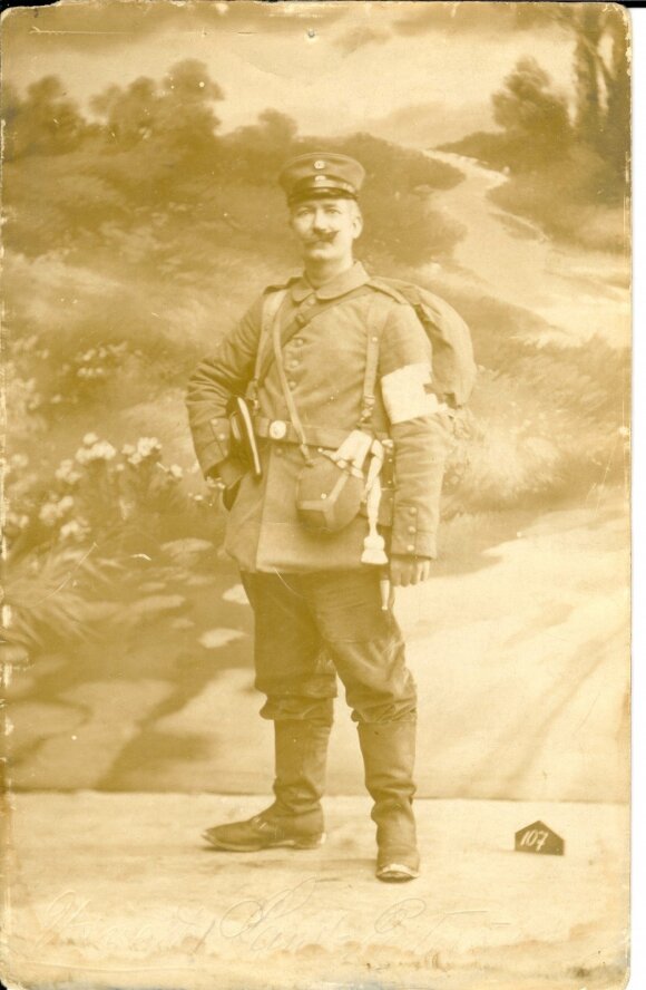Iveras Henningsenas fotografuota 1915 m. Iš Henningsenų šeimos archyvo
