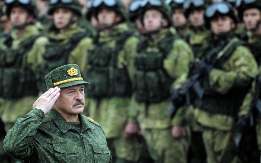 Nauji Rusijos ir Baltarusijos manevrai: išmoktos „Zapad“ pamokos ir žinutė Nausėdai