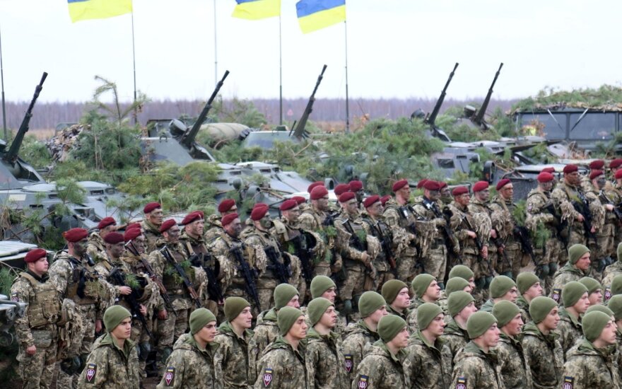 Buvęs ambasadorius apie telkiamas Rusijos pajėgas: Ukrainoje jau susitaikyta su mintimi, kad karas galimas