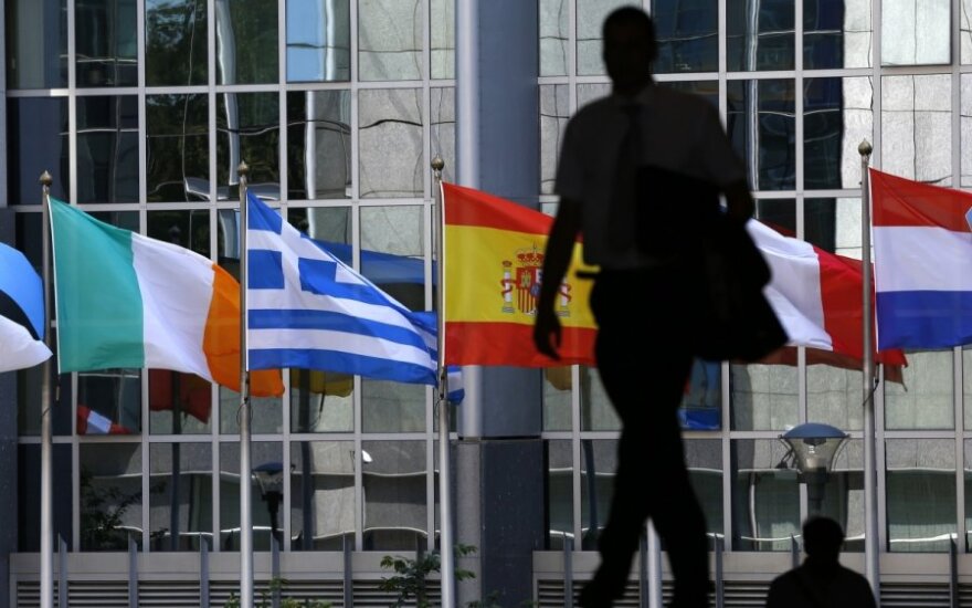 Atostogų nuotaikomis gyvenantys europarlamentarai šią savaitę dar turės daug darbų