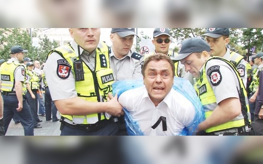 MP Petras Gražulis was detained by the police for refusing to obey during Baltic Pride 2013 events.