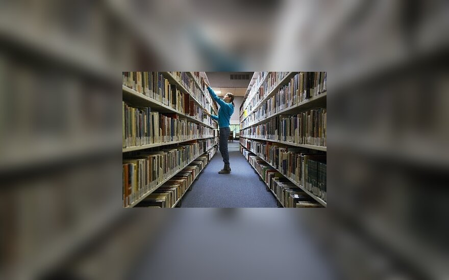 Bibliotekos Lankytojų Gausa Nenusileidzia Prekybos Centrams Delfi Kelionės